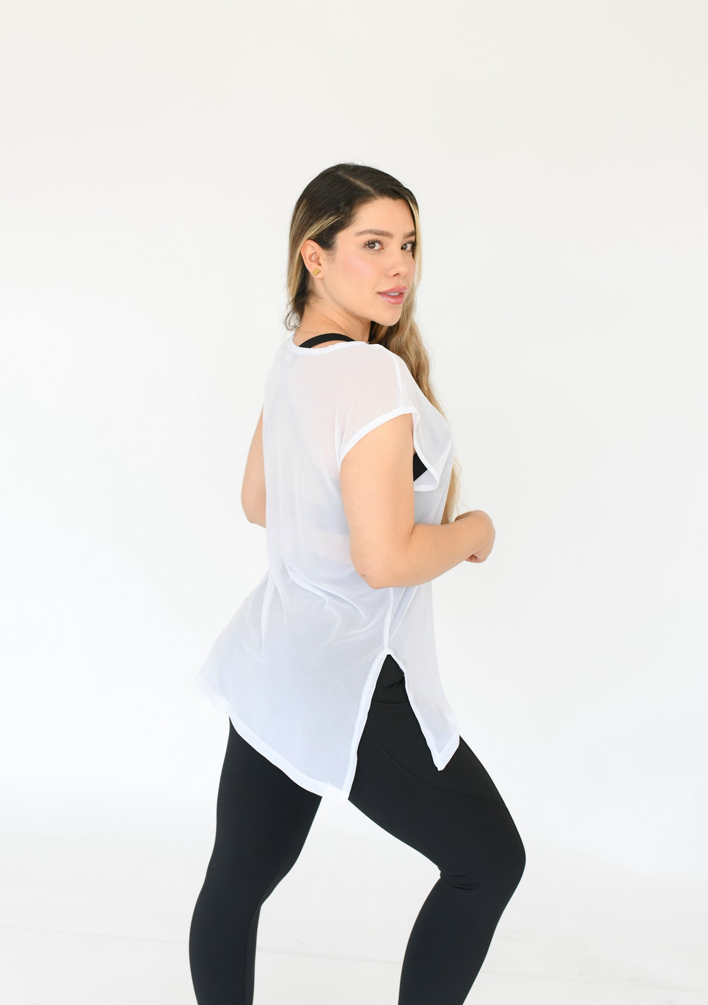 Blusón Manga Corta Mesh - Estilo Fresco y Versátil