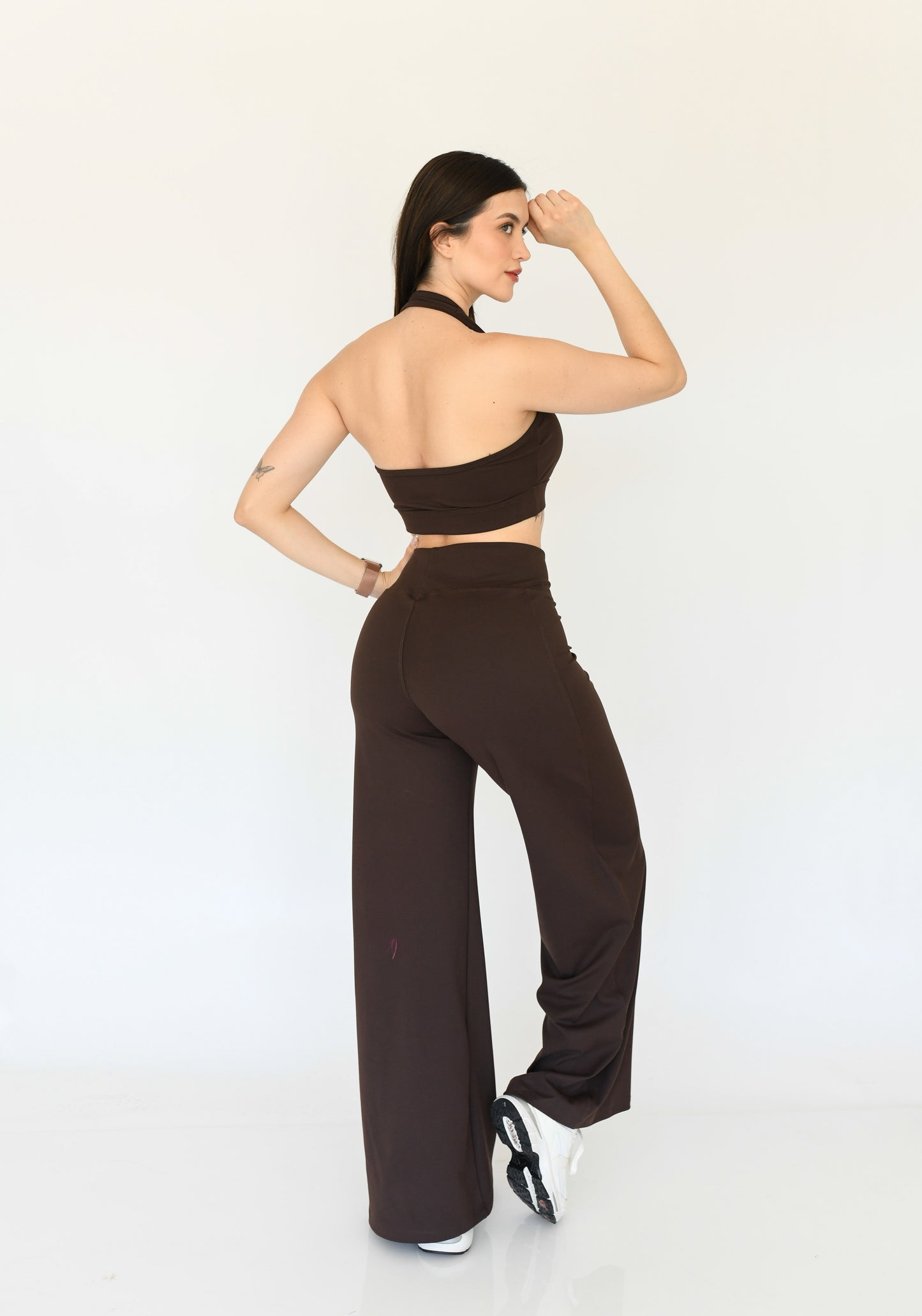 Pantalón pierna ancha